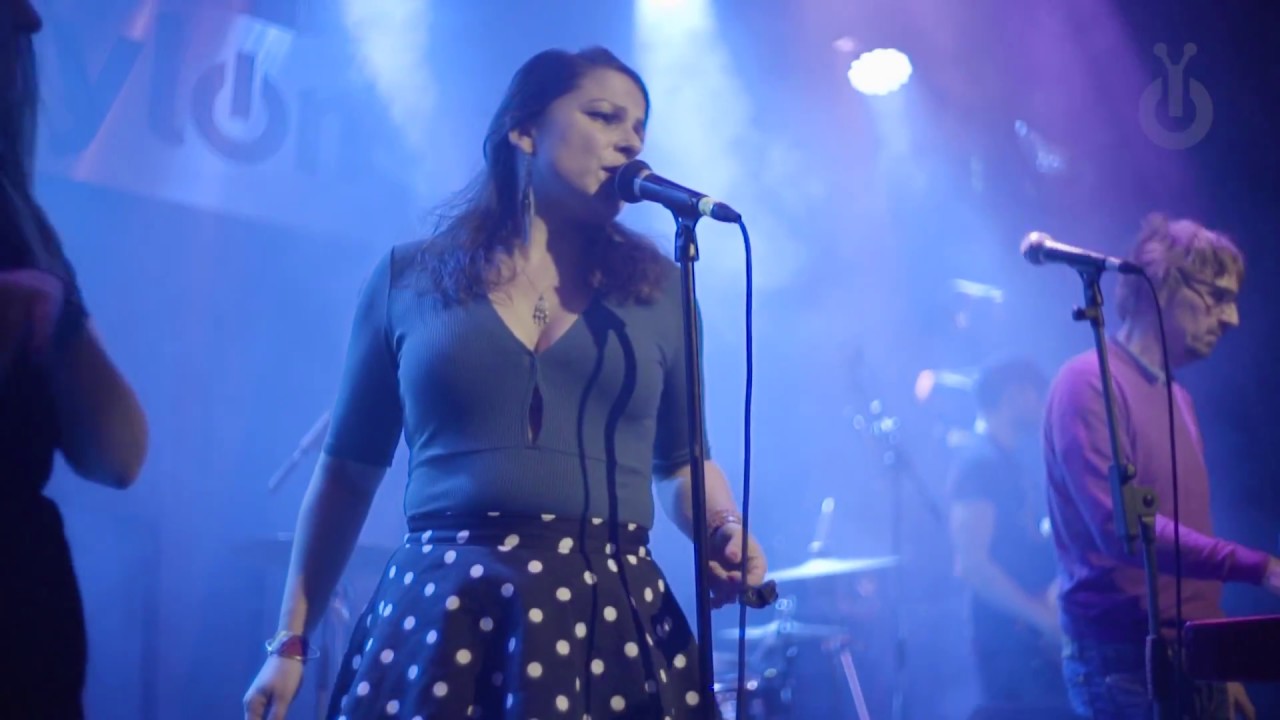 Waldeck – So Black & Blue I Babylon Performance