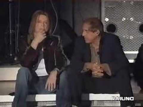 David Bowie – Thursday's Child (live)