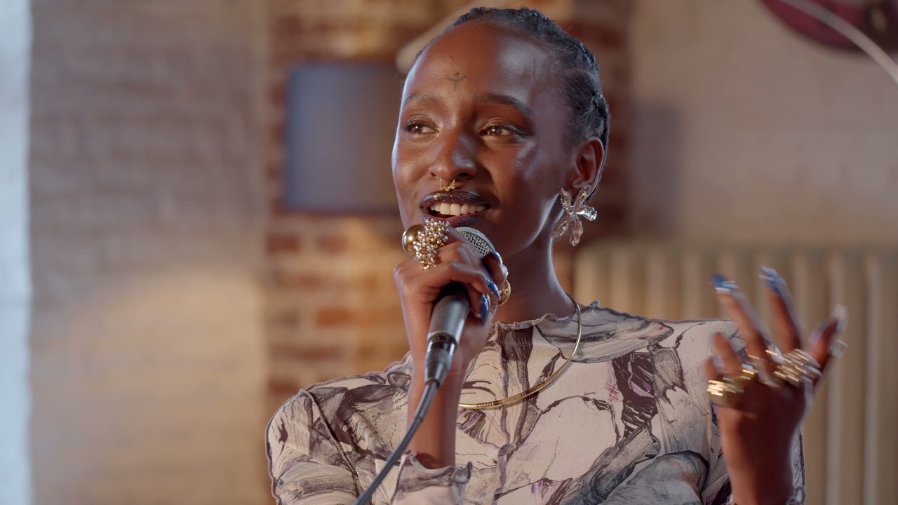 The Body Shop – Lous and the Yakuza chante pour l'amour de soi