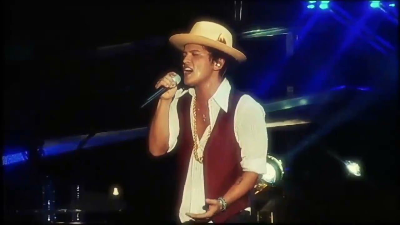Bruno Mars – If I Knew/It Will Rain Live In Paris (Legendado)